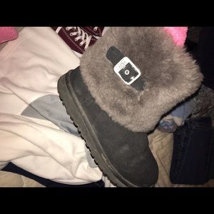 Authentic uggs barley worn!!